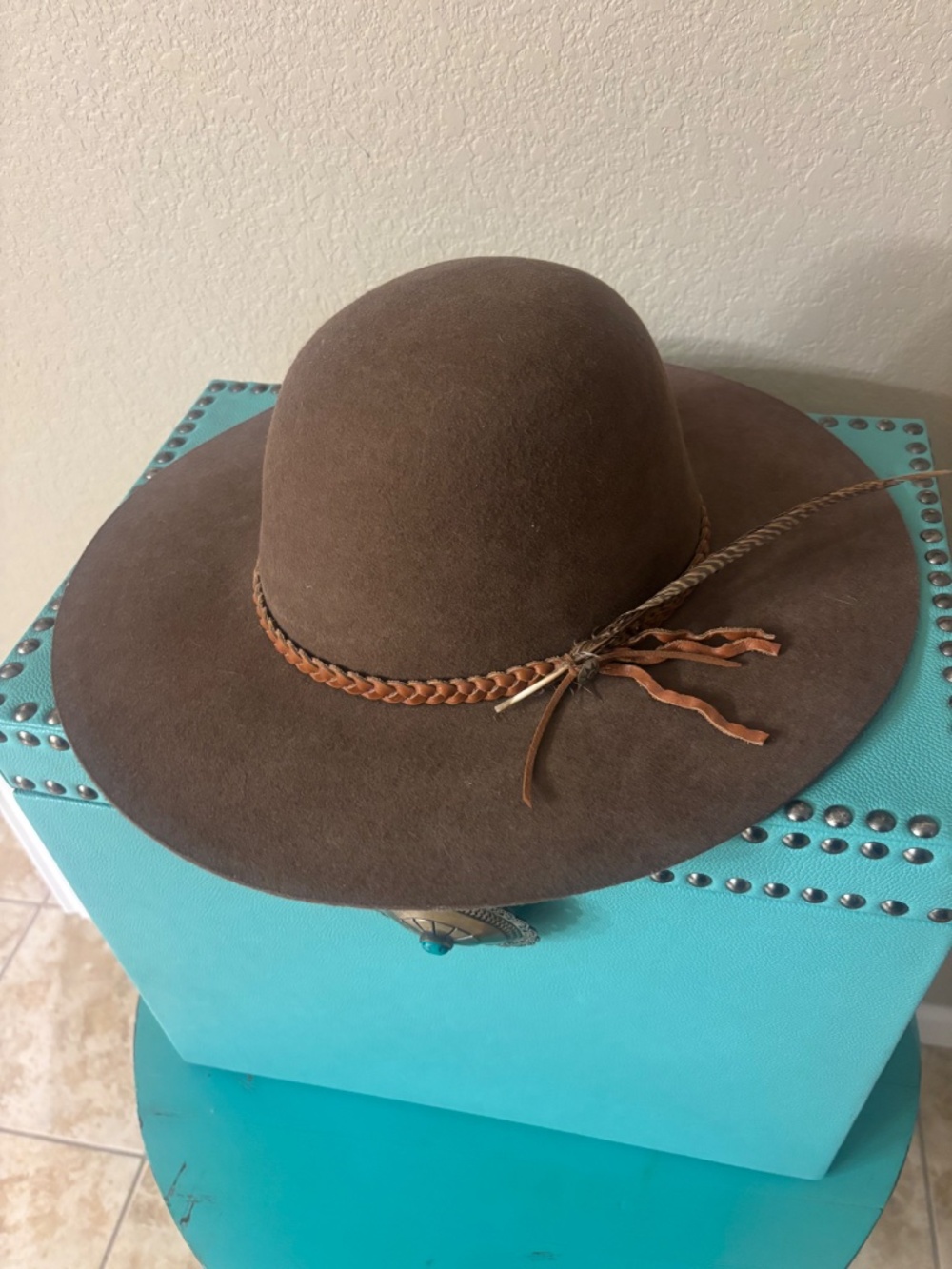 Charlie 1 horse Wanderlust felt fashion hat - Picture 3 of 7